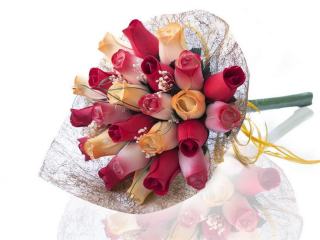 BUCHET DE TRANDAFIRI DIN LEMN "LOREN"