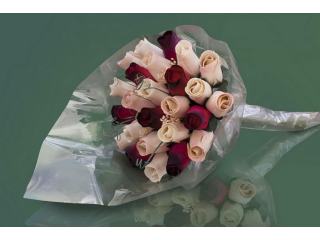 BUCHET DE TRANDAFIRI DIN LEMN „IZZY”