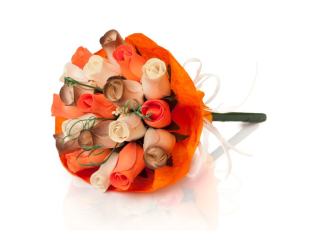 BUCHET DE TRANDAFIRI DIN LEMN „IDA”