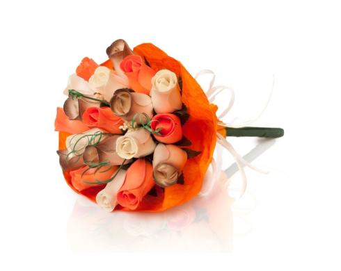 BUCHET DE TRANDAFIRI DIN LEMN „IDA”