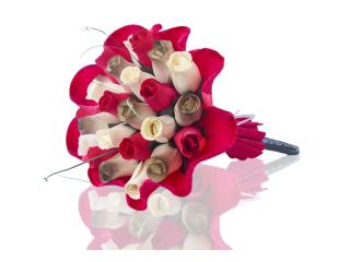BUCHET DE TRANDAFIRI DIN LEMN "EMERY"