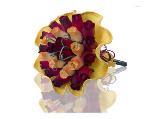 BUCHET DE TRANDAFIRI DIN LEMN „MELODY”