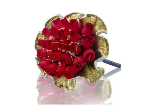 BUCHET DE TRANDAFIRI DIN LEMN "EDEN"