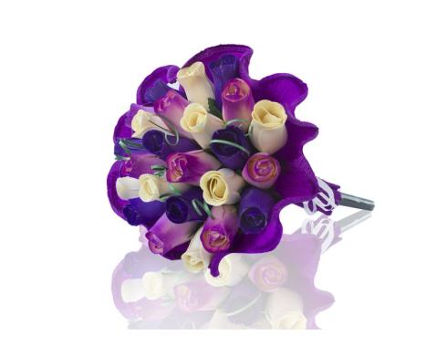 BUCHET DE TRANDAFIRI DIN LEMN "THEA"