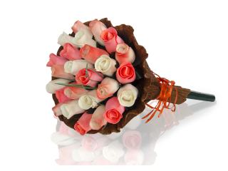 BUCHET DE TRANDAFIRI DIN LEMN "SOFIA"